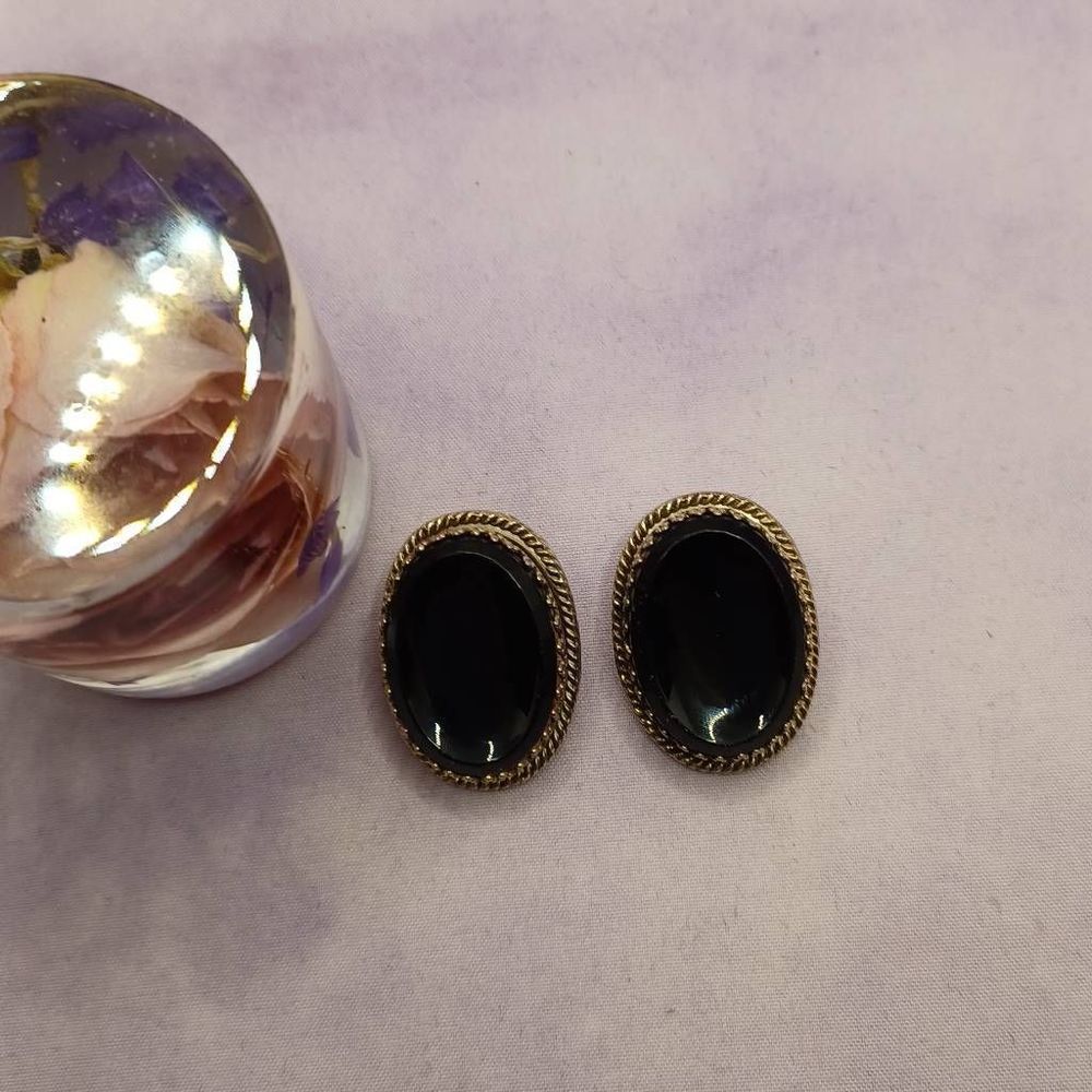 Vintage Whiting & Davis Co clip on earrings